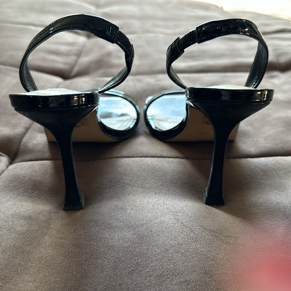 Nine West - Picture 4 of 6